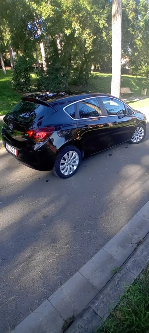 Opel Astra J 1.4benzină 140Cp 2011 - imagine 6