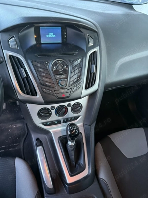 Ford Focus 1.6benzină 150CP 2013 - imagine 8
