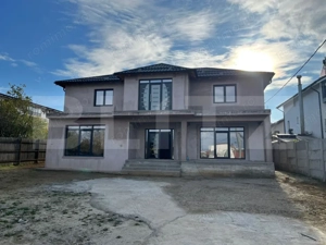 Vila moderna P+1, 247 mp utili, 1200 mp teren, semifinisata, Damila