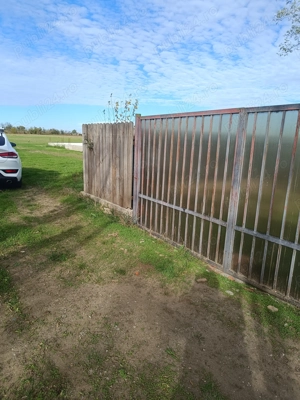 Teren cu utilități și construcție ușoară  - imagine 5