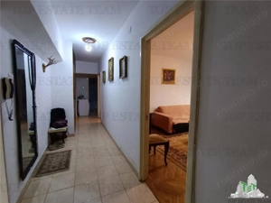 Vanzare apartament 3 camere Ion Mihalache- Piata 1 Mai - imagine 5