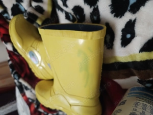 cizmulite galbene din cauciuc,marimea 31 - imagine 5