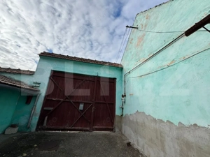 Casă săsească, 3 camere, 700 mp teren, Sebeș. Farmec vechi, potențial nou. - imagine 3