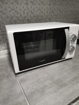 Cuptor cu microunde 260 Ron