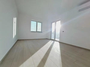 Aproape de ESO. 3 camere cu 2 bai si terasa de 21 mp.  - imagine 4