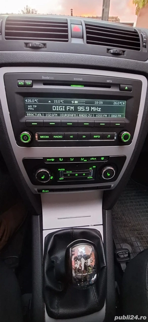 skoda Octavia 2012 benzină 1.4 TSI - imagine 3