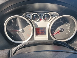 Vând Ford Focus MK2 Facelift 2011 - imagine 2