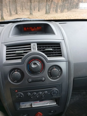 Renault Megan 2 1.3 16V benzină din 2005 - imagine 3