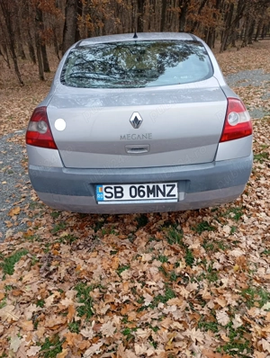 Renault Megan 2 1.3 16V benzină din 2005 - imagine 4