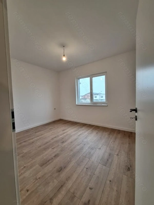 Aproape de Mega Image. Etajul 1.  - imagine 4