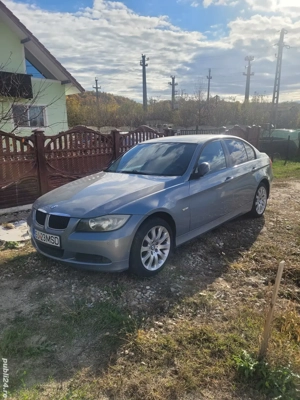 Bmw E90 318i  Citiți cu atenție anunțul 