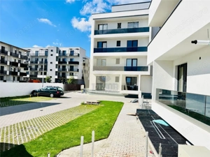 Apartament nou de lux cu 3 camere 2 bai parcare zona Centrala