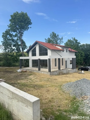 PF vand casa semifinisata 