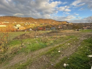 Teren intravilan 1500mp, 2 fronturi, Valea Jelnei