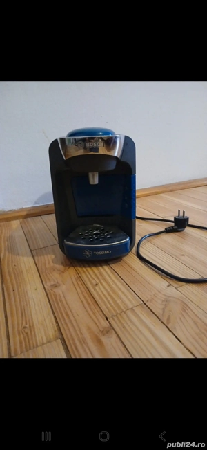 vand un aparat de cafea Bosch si un uscător de par Philips 