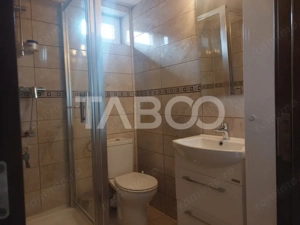 Apartament la casa 97 mpu 5 camere 2 bucatarii 3 bai gradina Cisnadie - imagine 10