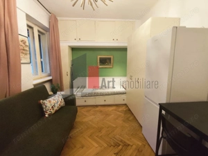 Garsoniera de inchiriat in zona Magheru (ultracentral)