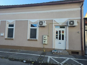 Chirie spatiu birou la casa , cabinet , etc ultracentral , parter, sc 65 mp intrare stradala - imagine 2