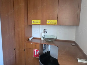 Chirie spatiu birou la casa , cabinet , etc ultracentral , parter, sc 65 mp intrare stradala - imagine 16