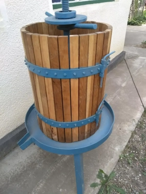 Vind presa struguri noua