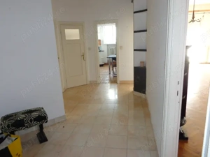 Apartament cu 4 camere, cu o suprafață utilă de 105 m2, situat între Piața Română și Calea Victoriei - imagine 9