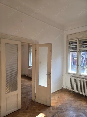 Vand casa ultrac Zona mag Crisul, SC 200 mp, teren 242mp,front stradal mare ,intrare auto, inc oras - imagine 7