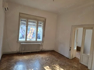 Vand casa ultrac Zona mag Crisul, SC 200 mp, teren 242mp,front stradal mare ,intrare auto, inc oras - imagine 6
