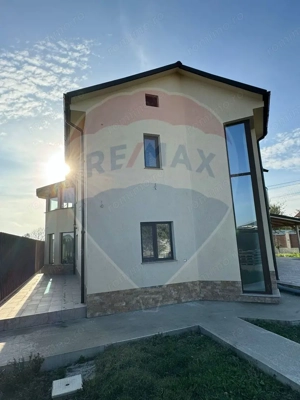 Casă / Vilă deosebită în Golești S+P+1E - imagine 16