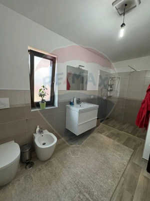 Casă / Vilă deosebită în Golești S+P+1E - imagine 6