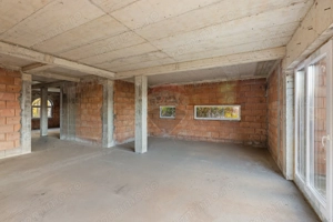 Casă la roșu cu teren generos, 500 mp, situată pe strada Ostașului - imagine 4