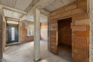 Casă la roșu cu teren generos, 500 mp, situată pe strada Ostașului - imagine 8