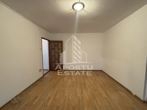 Apartament cu 2 camere in zona Sagului, centrala proprie, etajul intai