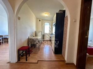 Apartament cu 3 camere, bloc cu lift, zona Sagului - imagine 4
