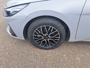 Hyundai Elantra 2023  - imagine 7