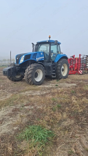 Tractor New Holland T8.275