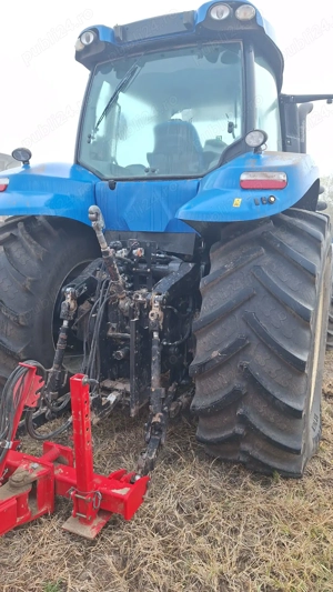 Tractor New Holland T8.275 - imagine 5