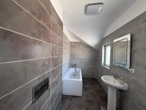 Penthouse 3 camere in Cosmopolis residence, Tunari - imagine 8