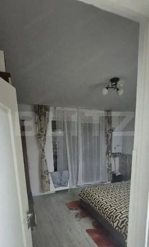 Apartament cu 3 camere, zona Porii  - imagine 3