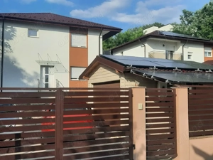 CASA CU GARAJ termoizolat si cu fotovoltaice si baterii acumulatori