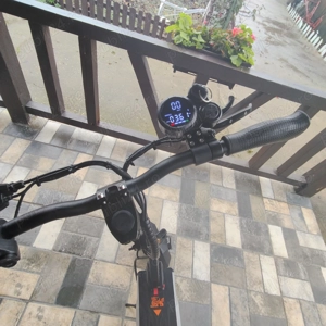 Totineta electrica KuKirin M4 Max Electric Scooter , Viteza Max. 45 Km 