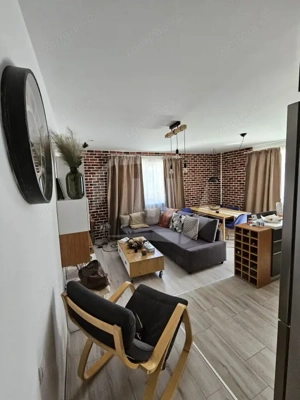 Apartament 3 camere, zona Vivo - imagine 2