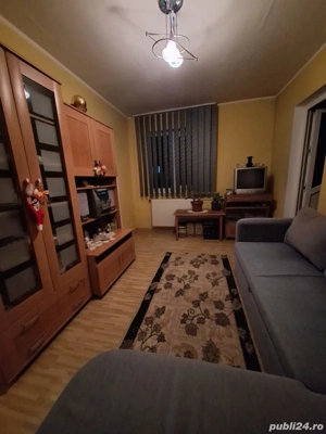 vand apartament 4 camere, etaj 4  schimb cu garsoniera+ diferenta ,zona Nord