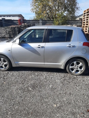Vand Suzuki Swift 1.3 benzina