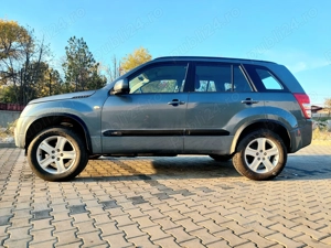 Suzuki Grand Vitara 2, motor 2.0 benzina, 140 cp - imagine 8