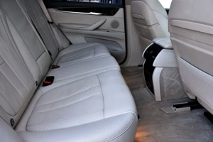 BMW X5 xDrive40d - imagine 17