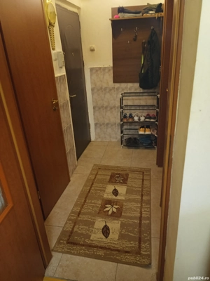 Vindem ap 2 camere în Oraș Hunedoara sau schimb,cu casă locuibilă la curte în  judl Alba la sat,comu