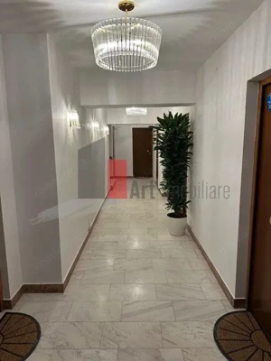 Spatiu Luminos in Charles de Gaulle-125 mp - imagine 4