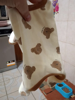 Vand hainute de catelusa marimea S totul la 45 lei !