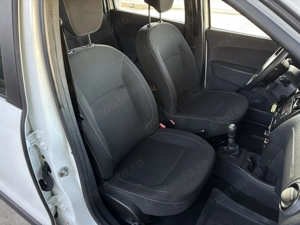 Dacia Lodgy 1.5 Blue dCi Laureate - imagine 8