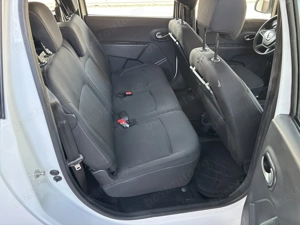 Dacia Lodgy 1.5 Blue dCi Laureate - imagine 6